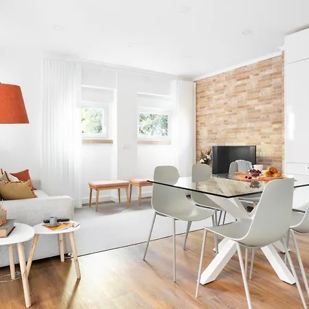Joivy Bright And Beautiful 4br 5 Mins To Rato Subway Lisboa