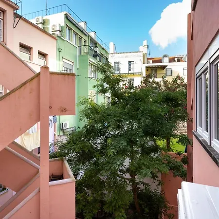 Joivy Bright And Beautiful 4br 5 Mins To Rato Subway Lejlighed Lisboa