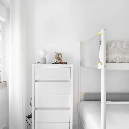 Joivy Bright And Beautiful 4br 5 Mins To Rato Subway *